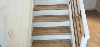 Réalisations menuisier poseur Les sens du Bois Recouvrement marches escalier